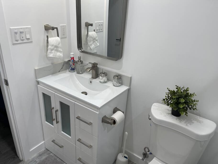 Adorable 2br-2ba House With Ev & Free Parking And Family Friendly In Angeles Hébergement de vacances Los Angeles